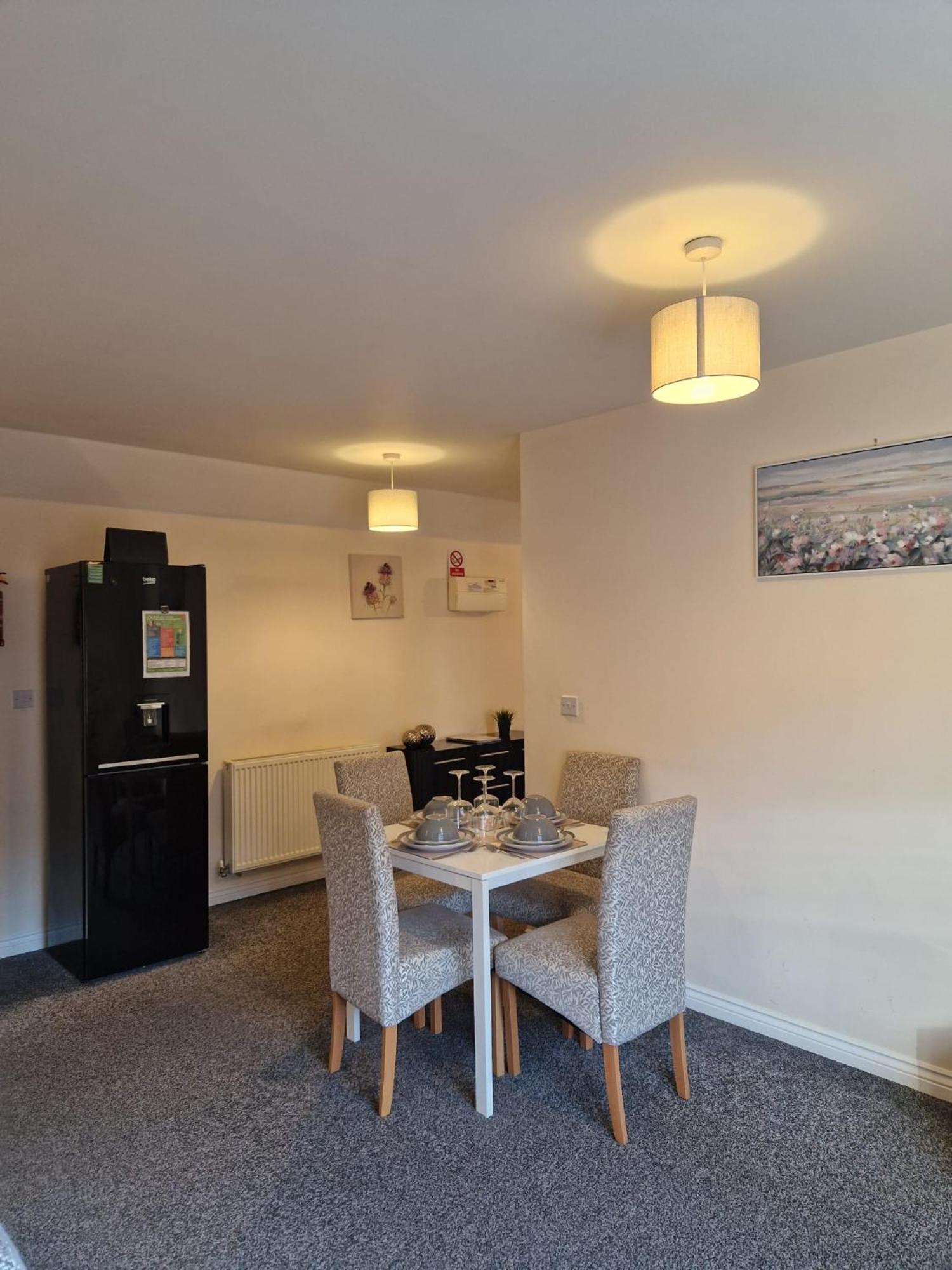 Hereford - Mayflower Coach House, Modern 2 Bedroom Property With Parking, Located South Of Hereford City, Suitable For Small Family, Couple Or Contractors - Sleeps Up To 5 Guests - Hosted By Rentmyhouse Zewnętrze zdjęcie